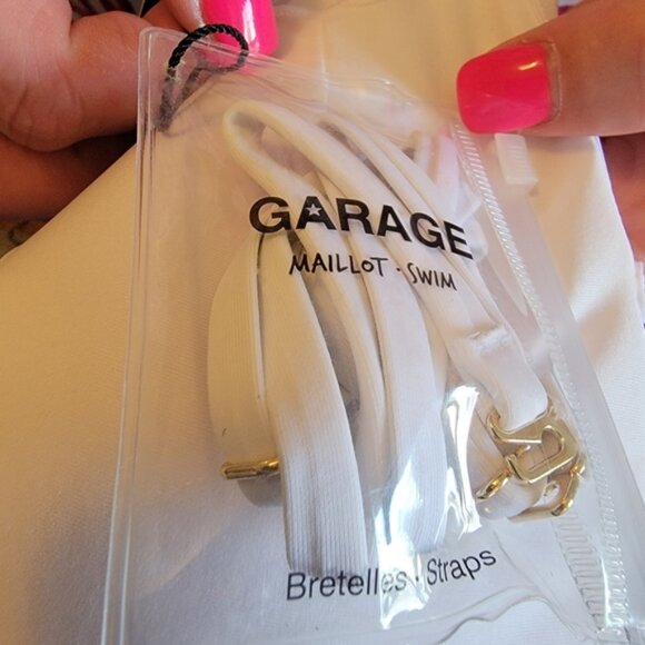 White Garage Women's Scrunchie Bandeau Bikini Top - Picture 6 of 6